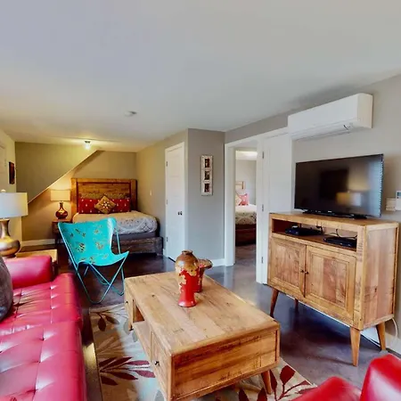 Downtown Cozy Home Base - Purple Sage 6